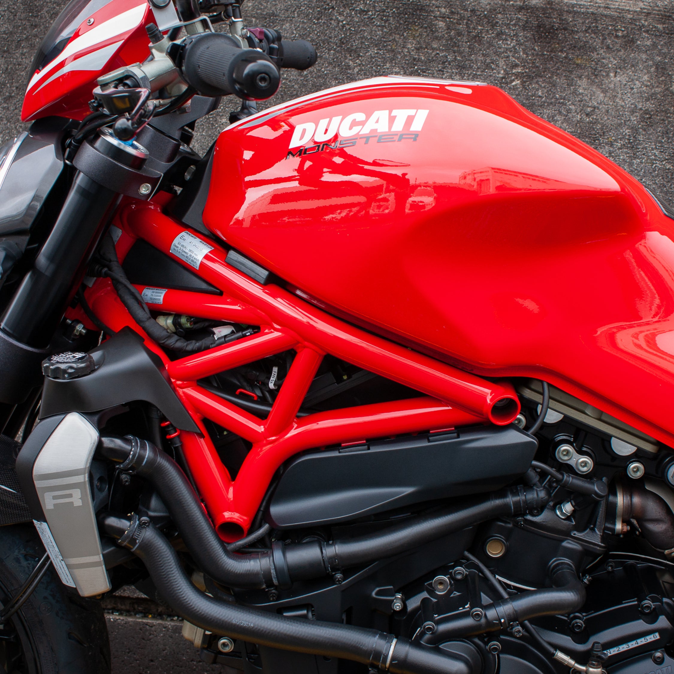 2016 DUCATI Monster 1200 R