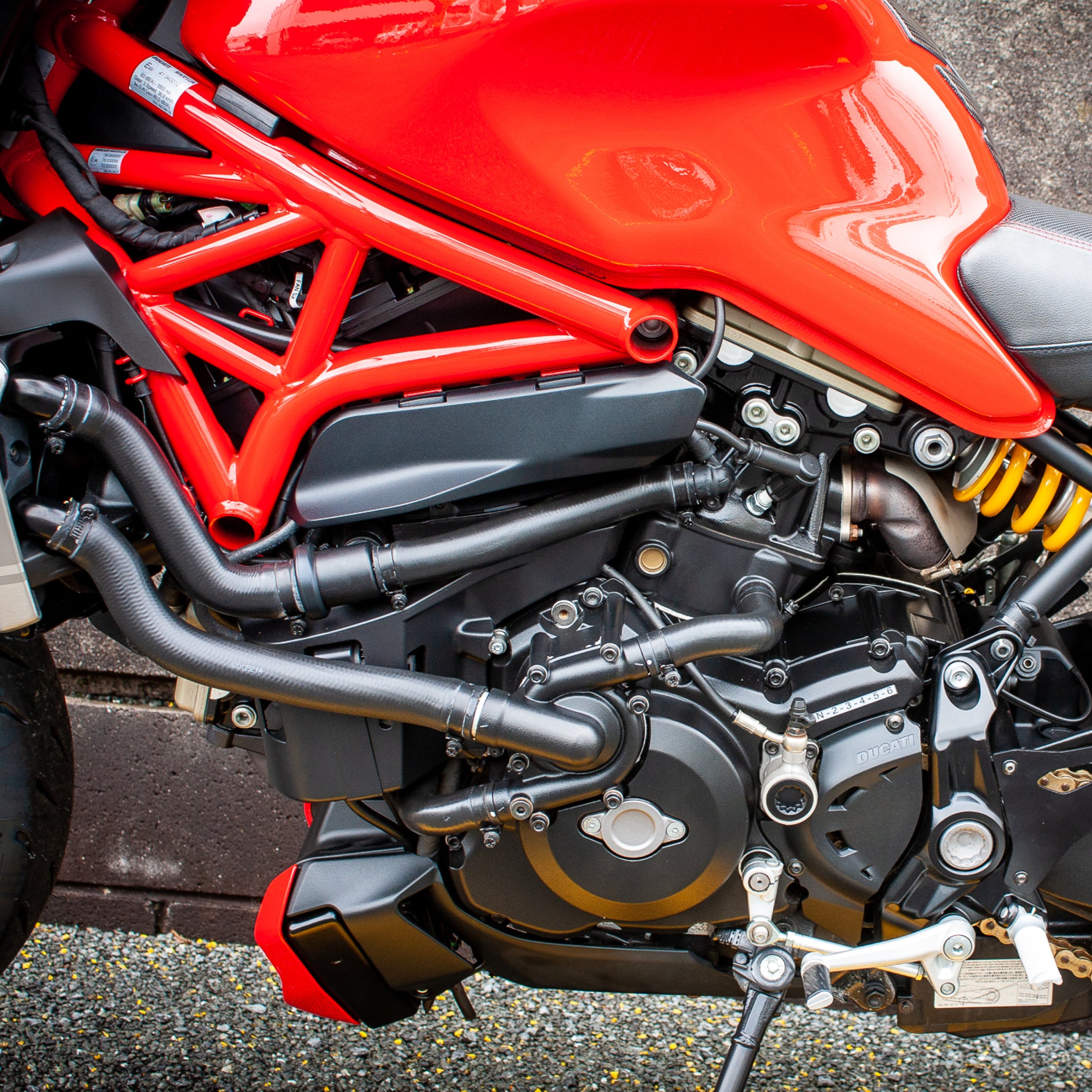 2016 DUCATI Monster 1200 R