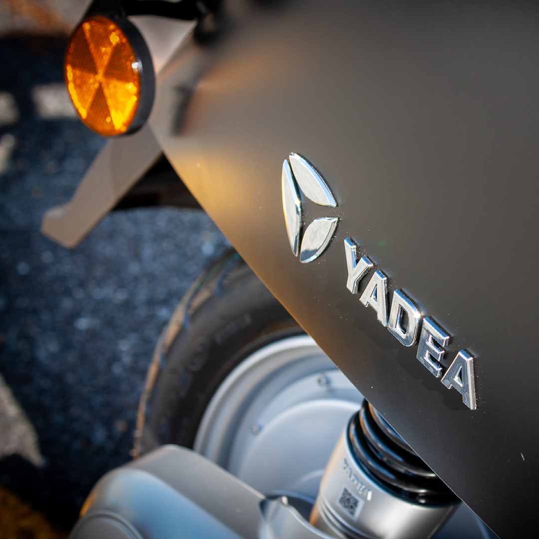 YADEA M6 Graphene (Electric Scooter)